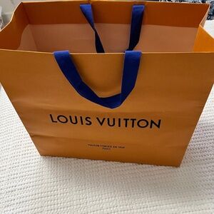 LOUIS VUITTON USED PAPER SHOPPING BAG